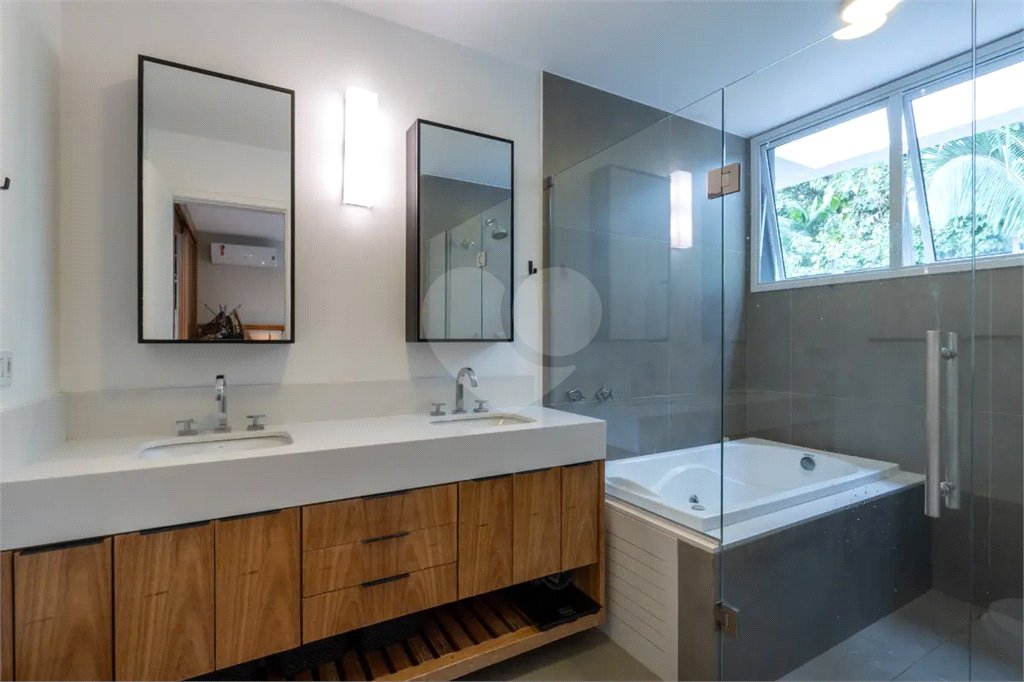 Casa à venda com 3 suítes em Retiro Morumbi, São Paulo, SP