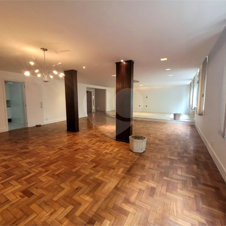 Apartamento à venda com 4 quartos, sendo 1 suíte, em Copacabana, Rio de Janeiro, RJ