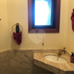Casa à venda com 3 quartos, sendo 2 suítes,  no condomínio Aruã, Mogi das Cruzes - SP