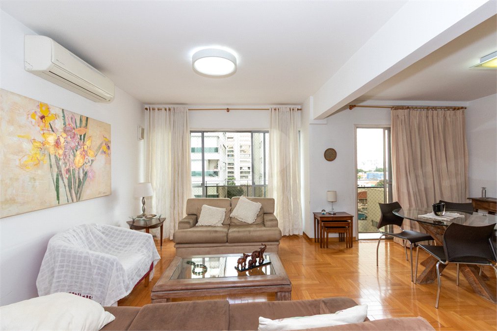 Apartamento à venda com 2 quartos, sendo 1 suíte,  em Indianópolis, São Paulo, SP