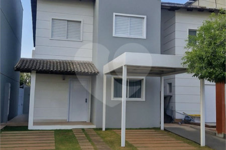 Casa à venda com 3 quartos, sendo 1 suíte,  no condomínio Vivere, Cuiabá - MT