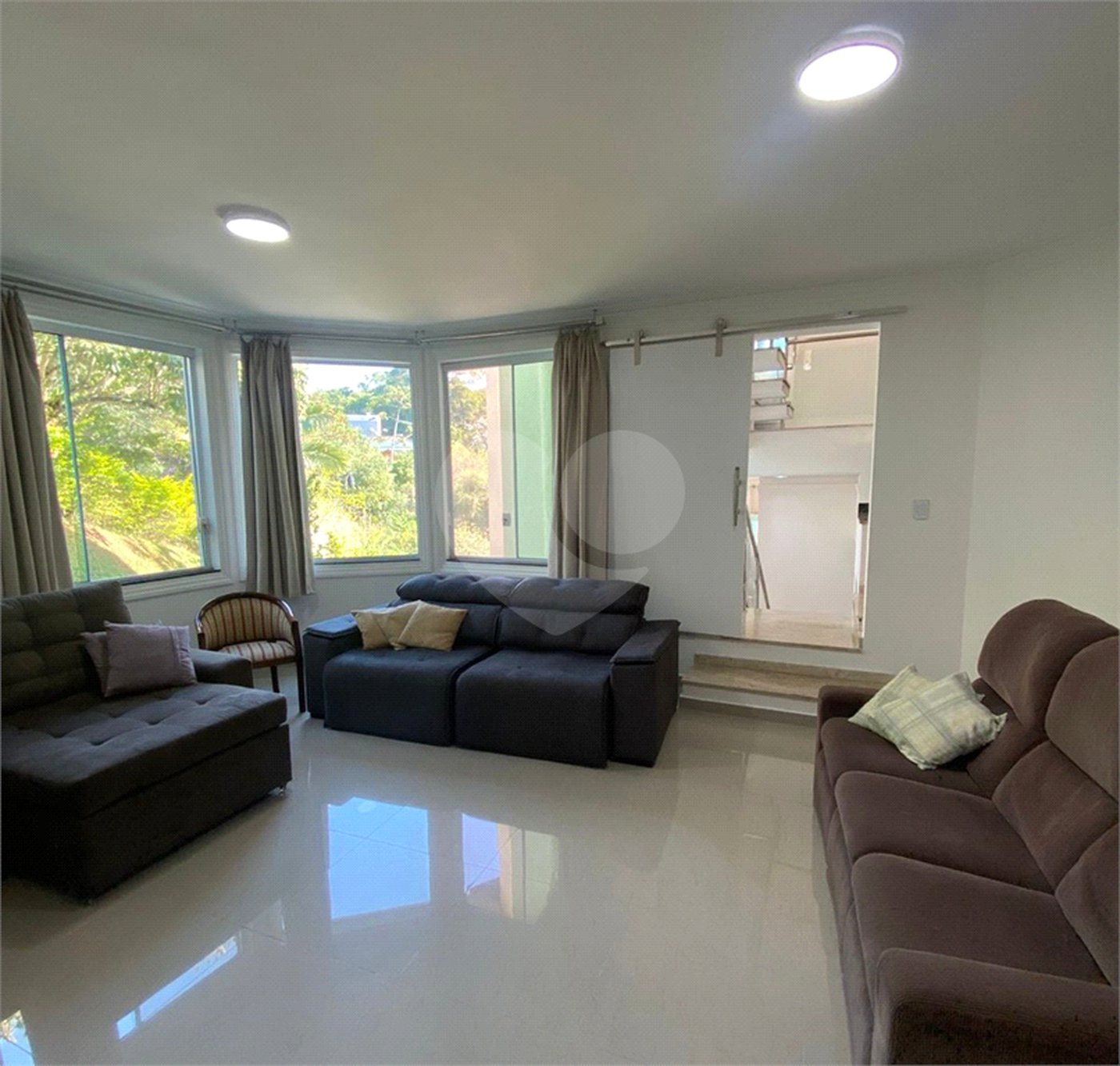 Casa à venda com 4 suítes no condomínio Aruã, Mogi das Cruzes - SP