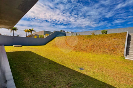 Casa à venda com 3 suítes no condomínio Village Ipanema 2, Araçoiaba da Serra - SP