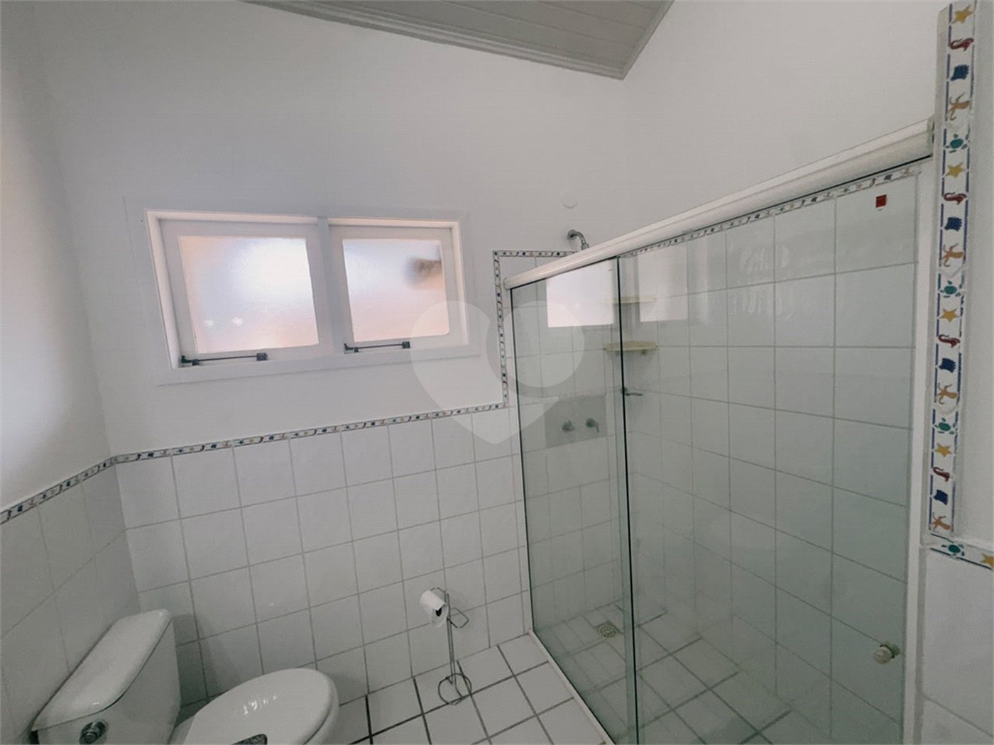 Casa em condomínio à venda com 4 quartos, sendo 3 suítes, em Manguinhos, Armação dos Búzios, RJ