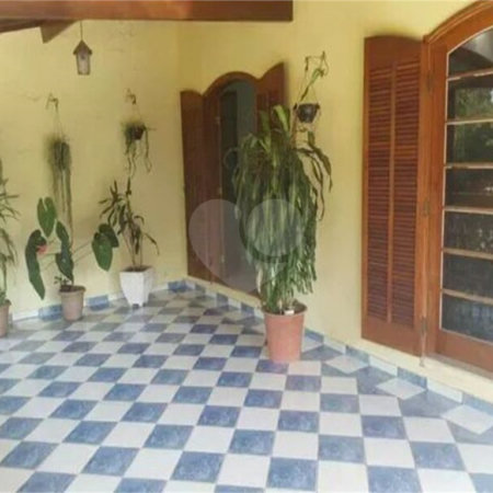 Sobrado à venda com 3 quartos, sendo 1 suíte, em Nova Mairinque, Mairinque, SP