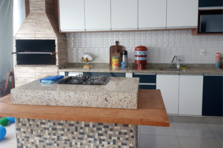 Casa à venda com 2 quartos no condomínio Silvino Manoel dos Santos, Itapetininga - SP