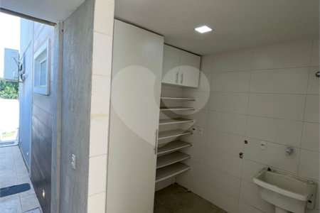 Casa à venda com 3 quartos, sendo 1 suíte, no condomínio Residencial Green Ville, Rio de Janeiro - RJ