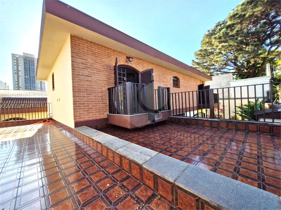 Casa à venda com 4 quartos, sendo 1 suíte, em Alto da Boa Vista, São Paulo, SP