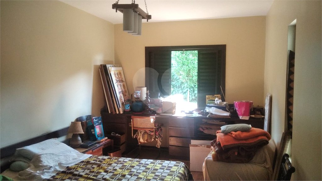 Casa à venda com 5 quartos, sendo 3 suítes, no condomínio Alpes da Cantareira, Mairiporã - SP