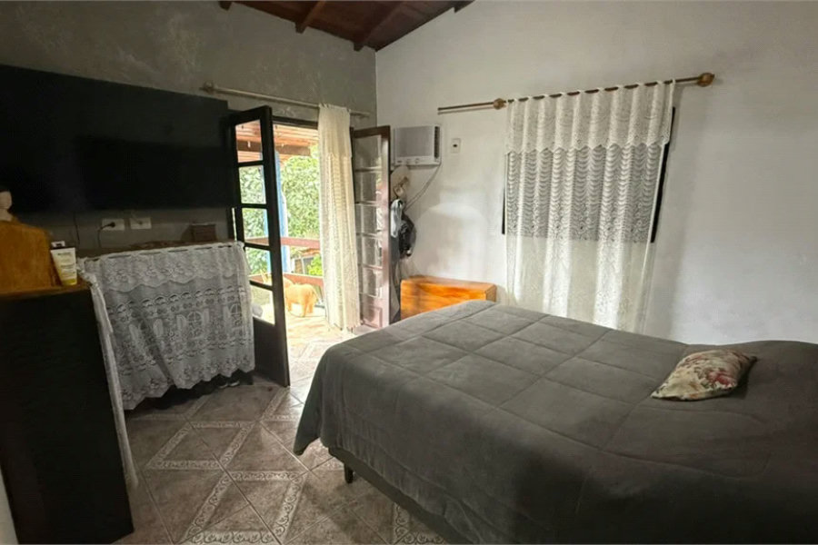 Casa à venda com 4 quartos, sendo 1 suíte,  em Costa do Sol, Bertioga, SP