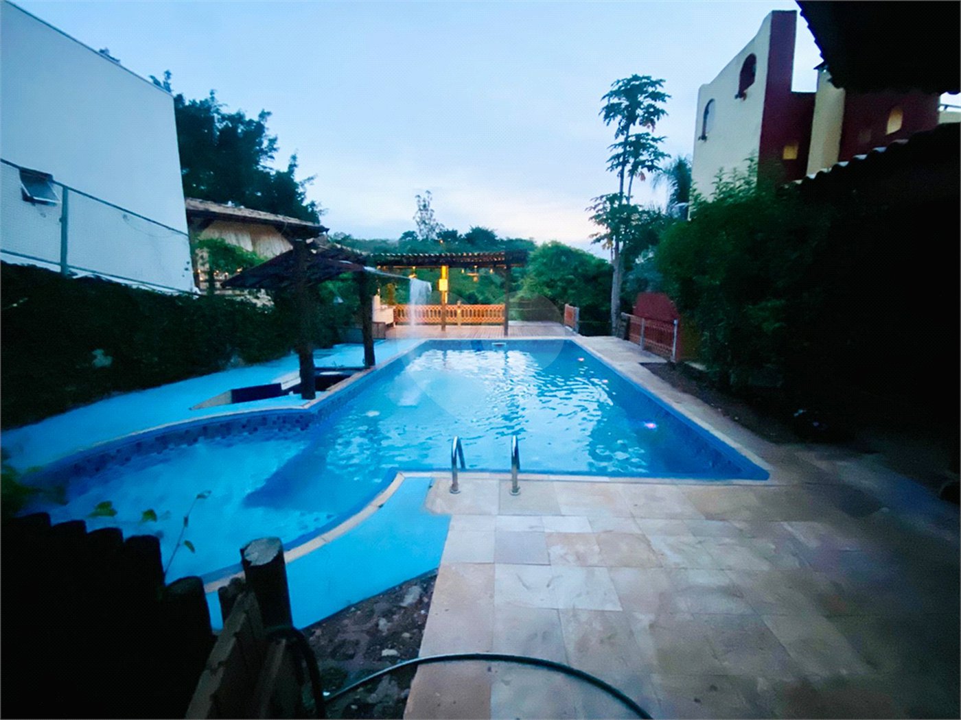 Casa para alugar com 4 suítes no condomínio Il Paradiso, Vinhedo - SP