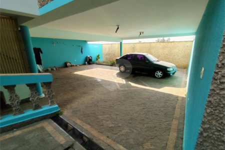 Sobrado à venda com 3 quartos, sendo 2 suítes, em Vila Romão, Salto, SP