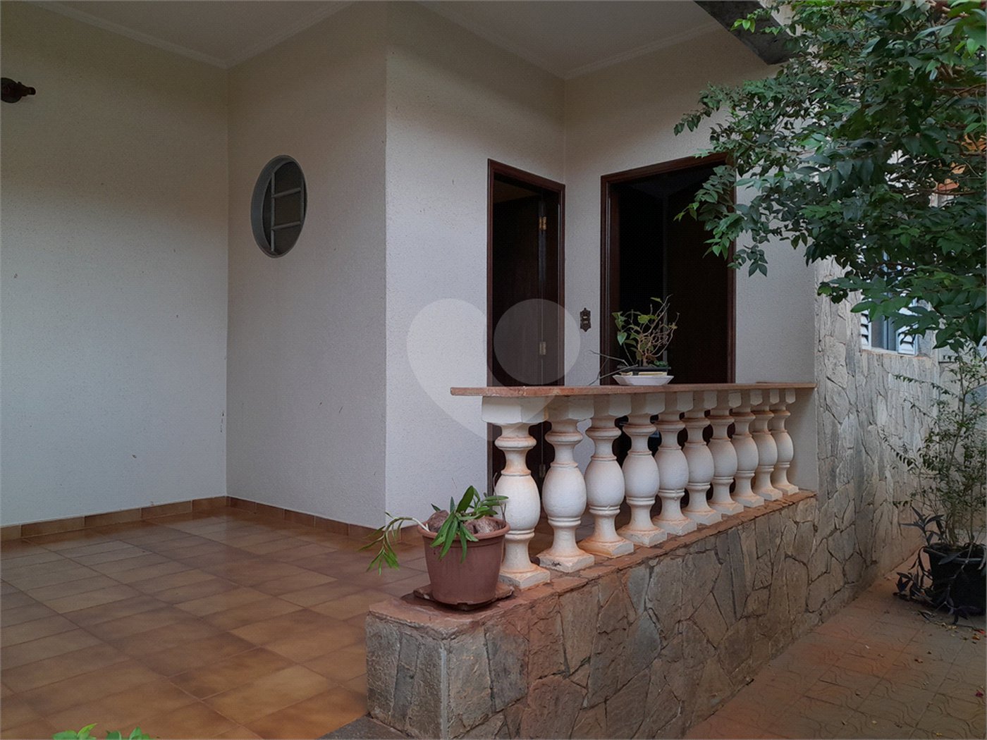 Casa à venda com 5 quartos, sendo 1 suíte,  em Jardim Anhangüera, Ribeirão Preto, SP