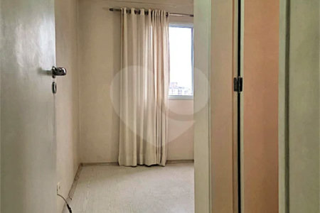 Apartamento na Chácara Inglesa com 2 dormitórios (1 suite), varanda, vista livre e vaga
