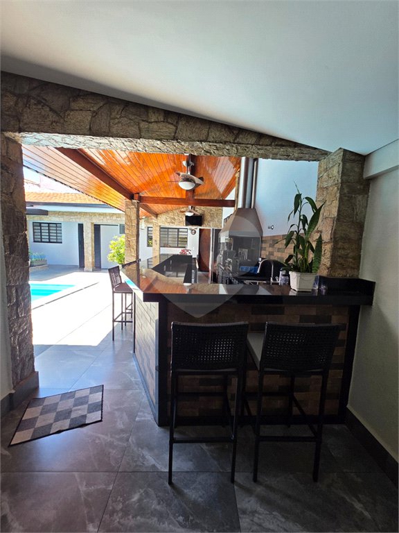 Casa Térrea à venda com 4 quartos, sendo 2 suítes, em Vila Avaí, Indaiatuba, SP