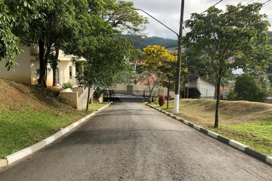 Terreno à venda em Horto, São Paulo, SP
