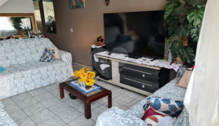 Casa à venda com 3 quartos em Jardim das Esmeraldas, São Paulo, SP