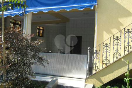 Casa à venda com 4 quartos, sendo 2 suítes, no condomínio Estância Marambaia, Vinhedo - SP