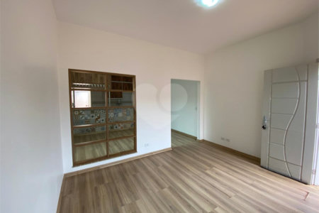 Casa à venda com 3 quartos, sendo 1 suíte,  em Jardim Jamaica, Ponta Porã, MS