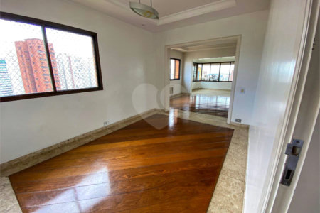 Apartamento à venda com 4 suítes em Vila Suzana, São Paulo, SP