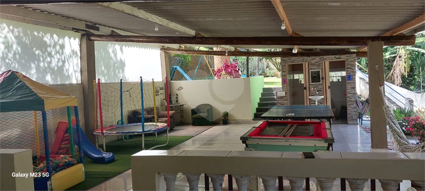 Chácara à venda com 3 quartos em Lavras, Mairiporã, SP
