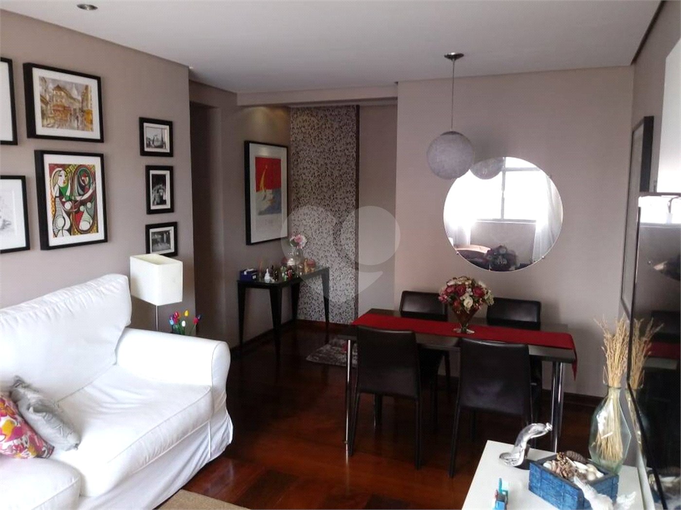 Apartamento à venda com 3 quartos, sendo 1 suíte, no Centro, Poá, SP