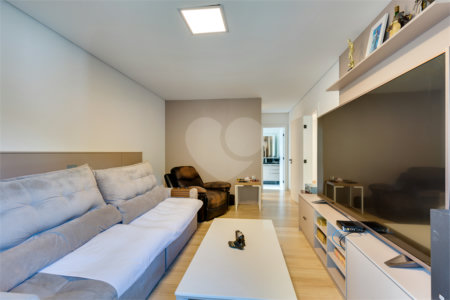 Casa à venda com 4 suítes no condomínio Villa Suiça, São Paulo - SP