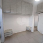 Casa à venda com 3 quartos, sendo 2 suítes, no condomínio Sollaris, Araraquara - SP