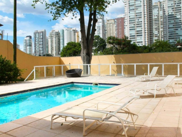 Casa Térrea à venda ou para alugar com 3 suítes em Brooklin Velho, São Paulo, SP