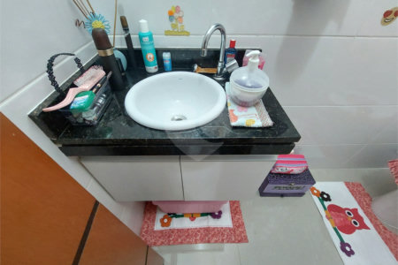 Casa à venda com 3 quartos, sendo 2 suítes,  em Jardim Lallo, São Paulo, SP