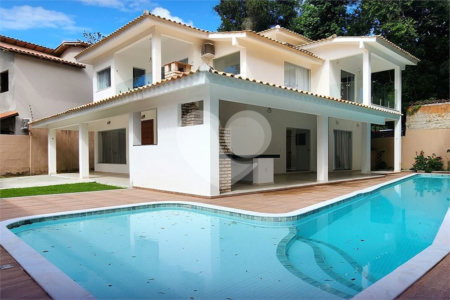 Casa à venda com 4 quartos, sendo 1 suíte, em Arraial D´ajuda, Porto Seguro, BA
