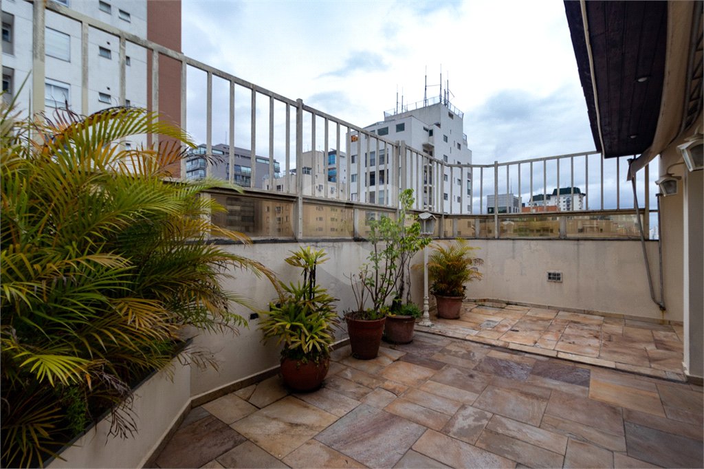 Cobertura à venda com 3 quartos, sendo 2 suítes, em Vila Olímpia, São Paulo, SP