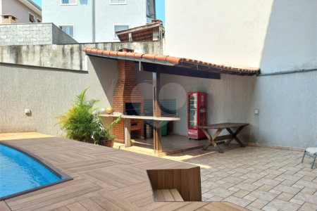 Casa à venda com 3 suítes em Parque Monte Alegre, Taboão da Serra, SP