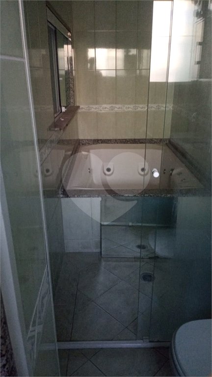Sobrado à venda com 3 quartos, sendo 1 suíte, em Paulicéia, São Bernardo do Campo, SP
