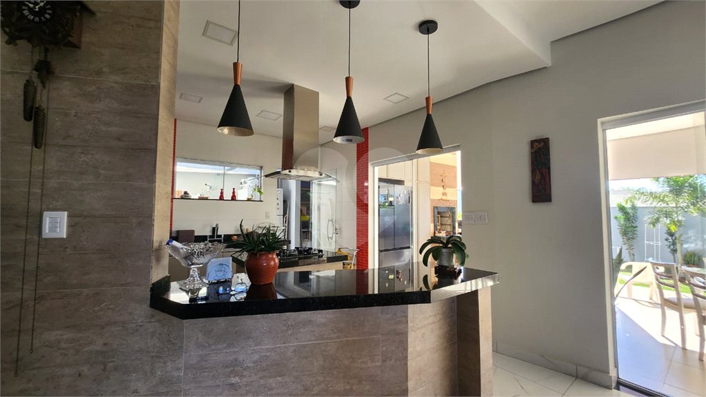 Casa à venda com 3 quartos, sendo 2 suítes, em Residencial Village Damha, Araraquara, SP