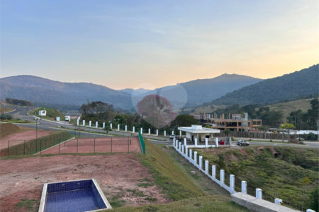 Terreno à venda no condomínio Portal Lamis I, Atibaia - SP