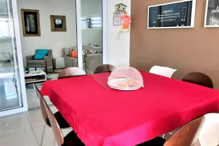 Casa à venda com 5 quartos, sendo 4 suítes, em Água Fria, São Paulo, SP