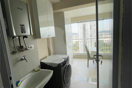 Apartamento à venda com 2 quartos, sendo 1 suíte, em Vila Anastácio, São Paulo, SP