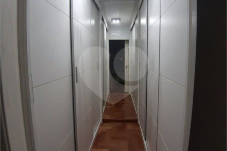 Casa à venda com 4 quartos, sendo 2 suítes, em Jardim Leonor Mendes de Barros, São Paulo, SP