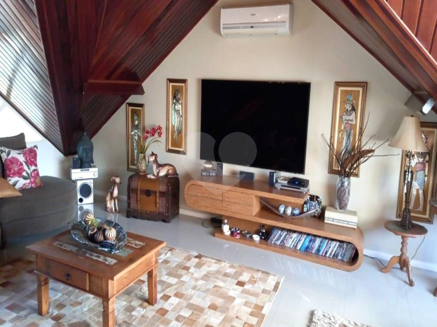 Casa à venda com 3 quartos, sendo 1 suíte,  em Bosque, Vinhedo, SP