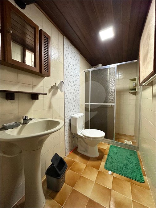 Casa em condomínio à venda com 2 quartos, sendo 1 suíte, em Ogiva, Cabo Frio, RJ