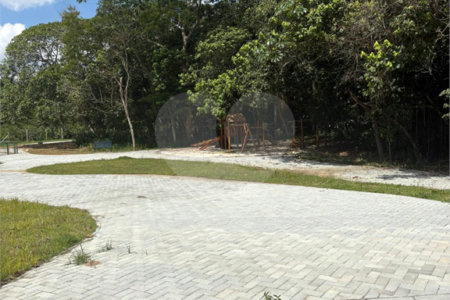 Terreno à venda no condomínio Loteamento Jardim Vale Suíço, Mogi das Cruzes - SP