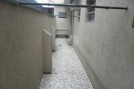 Sobrado à venda com 3 quartos, sendo 1 suíte, em Vila Pompéia, São Paulo, SP