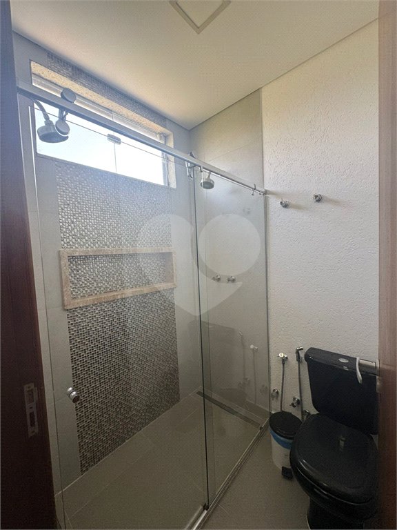 Casa à venda com 3 suítes no condomínio Aruã, Mogi das Cruzes - SP