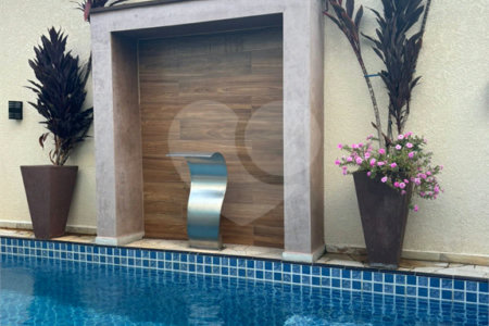 Casa Térrea à venda com 3 quartos, sendo 1 suíte,  em Jardim das Cerejeiras, Atibaia, SP