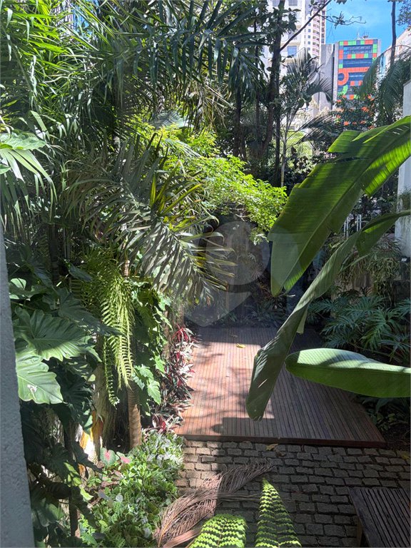 Casa de Vila para alugar com 4 quartos, sendo 1 suíte, em Itaim Bibi, São Paulo, SP
