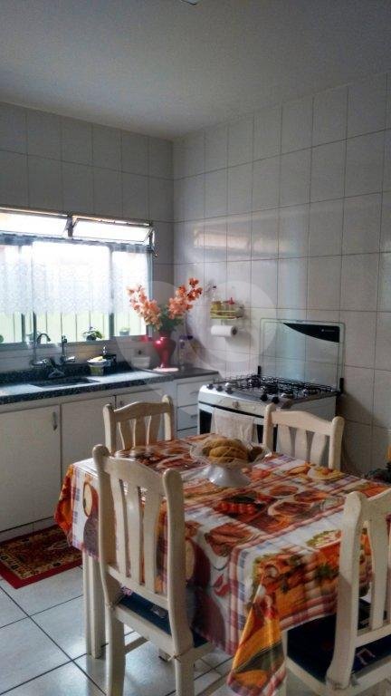Casa à venda com 2 quartos, sendo 1 suíte, em Vila Constança, São Paulo, SP