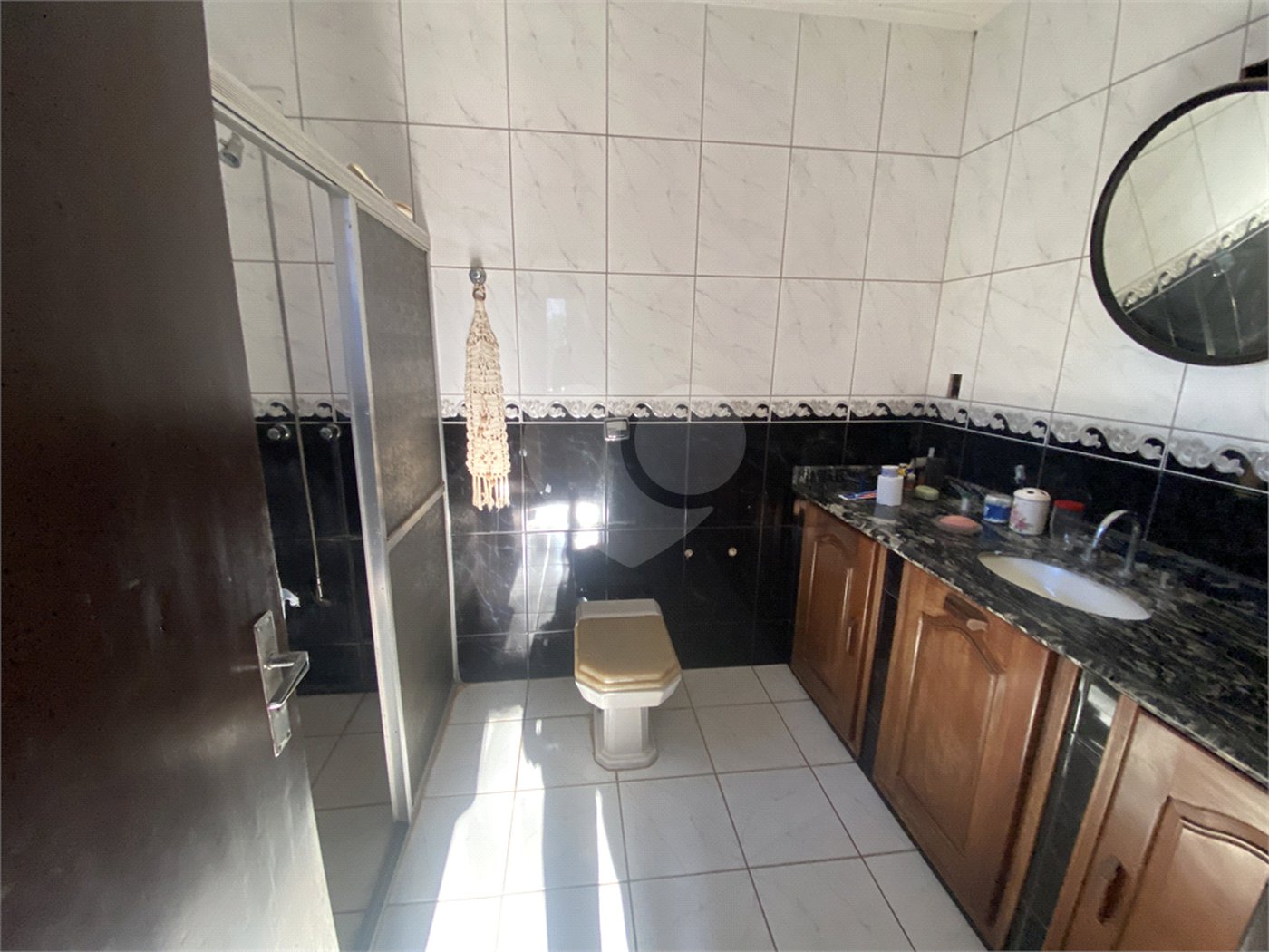 Casa à venda com 3 quartos, sendo 1 suíte, em Parque Residencial Monte Carlo, Ponta Porã, MS
