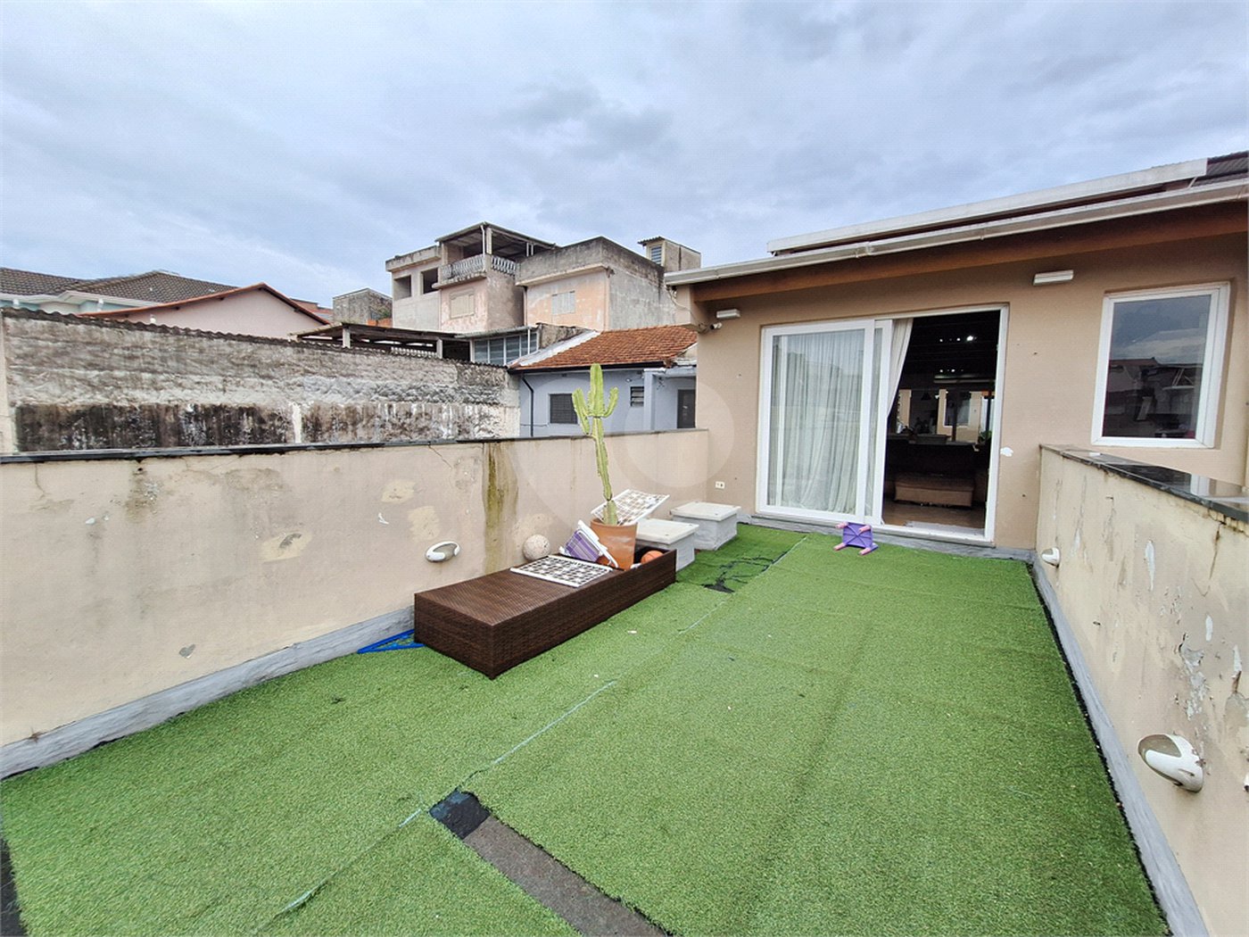 Casa à venda com 3 quartos, sendo 1 suíte, em Chora Menino, São Paulo, SP