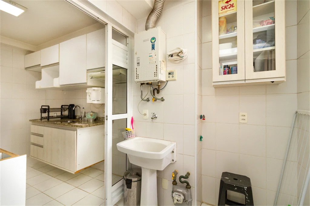 Apartamento à venda com 3 quartos, sendo 2 suítes, em Vila Lageado, São Paulo, SP